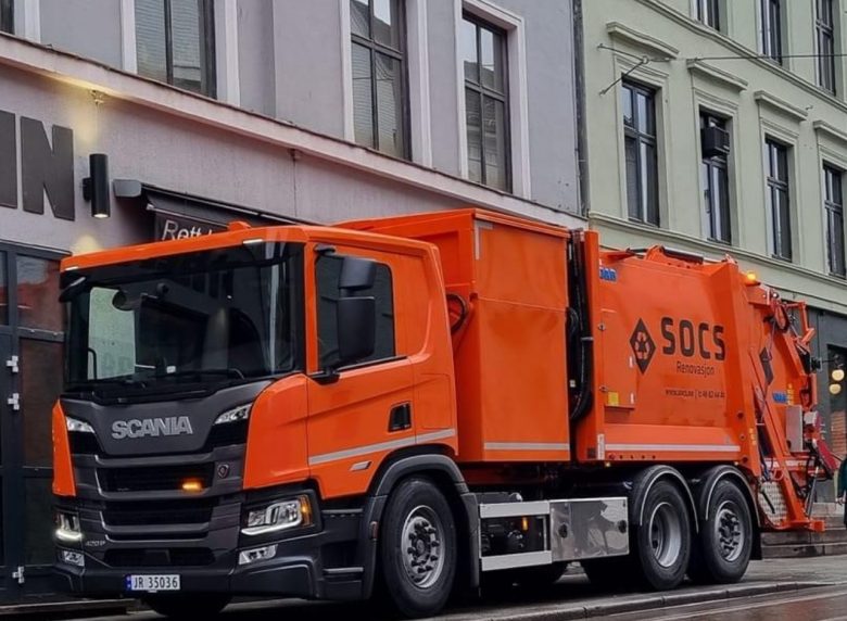 Bilde av ny bil - skal erstatte bilde IMG_2442(1).JPEG - Bilde av mann i bil - Om Oss side